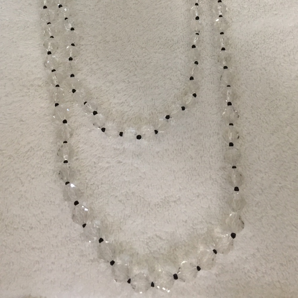 🎉 kate spade beaded necklace with black bow